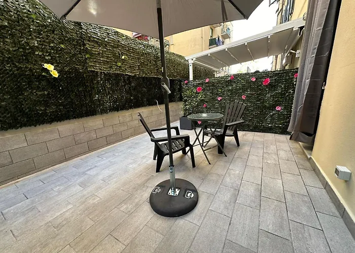 Adam Eric Couette-café 4*